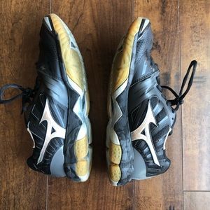 Mizuno Volleyball Shoes!